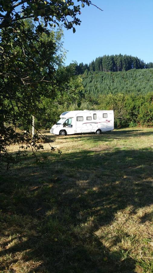 De Oude Pastorie Bed & Breakfast La Celle-En-Morvan Luaran gambar