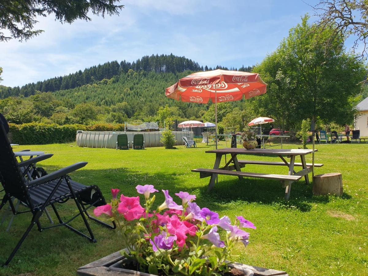 De Oude Pastorie Bed & Breakfast La Celle-En-Morvan Luaran gambar