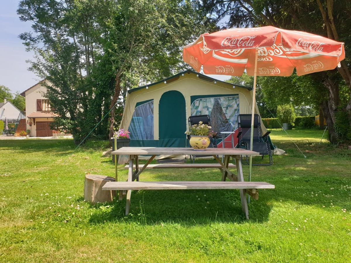 De Oude Pastorie Bed & Breakfast La Celle-En-Morvan Luaran gambar