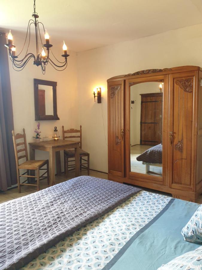 De Oude Pastorie Bed & Breakfast La Celle-En-Morvan Luaran gambar